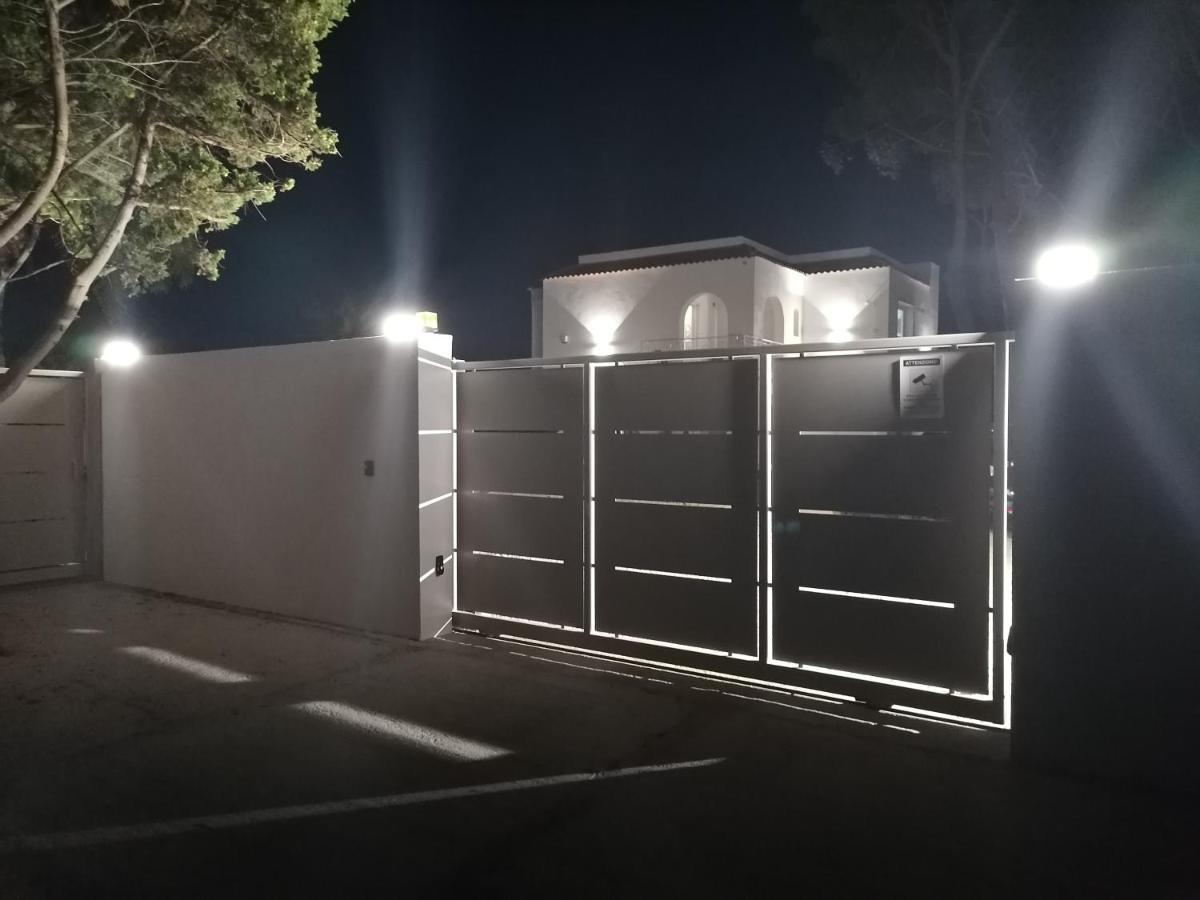 Villa Per Vacanze Isola Fanusa Εξωτερικό φωτογραφία