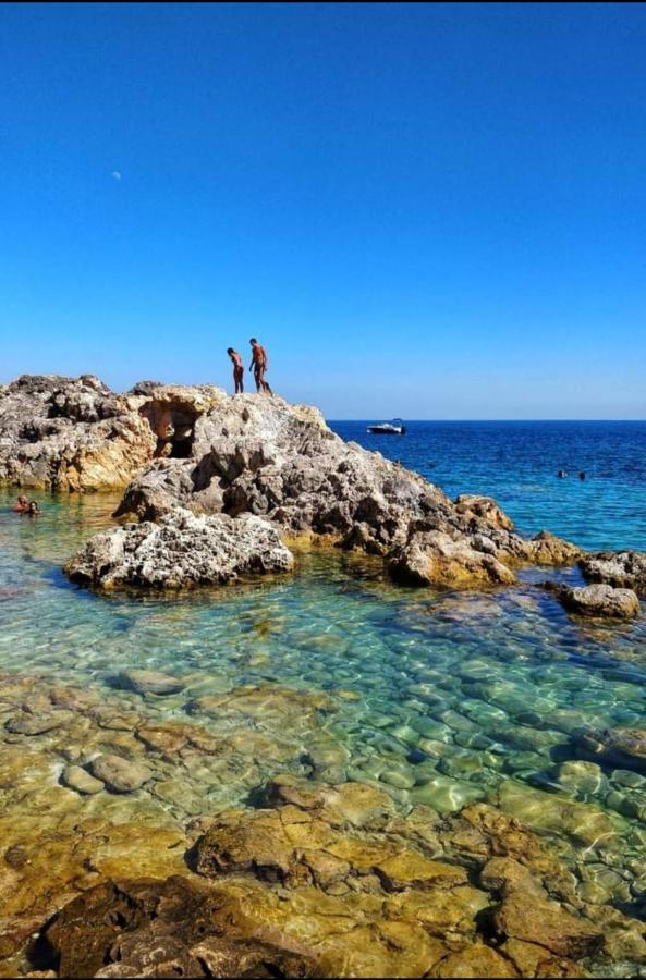Villa Per Vacanze Isola Fanusa Εξωτερικό φωτογραφία